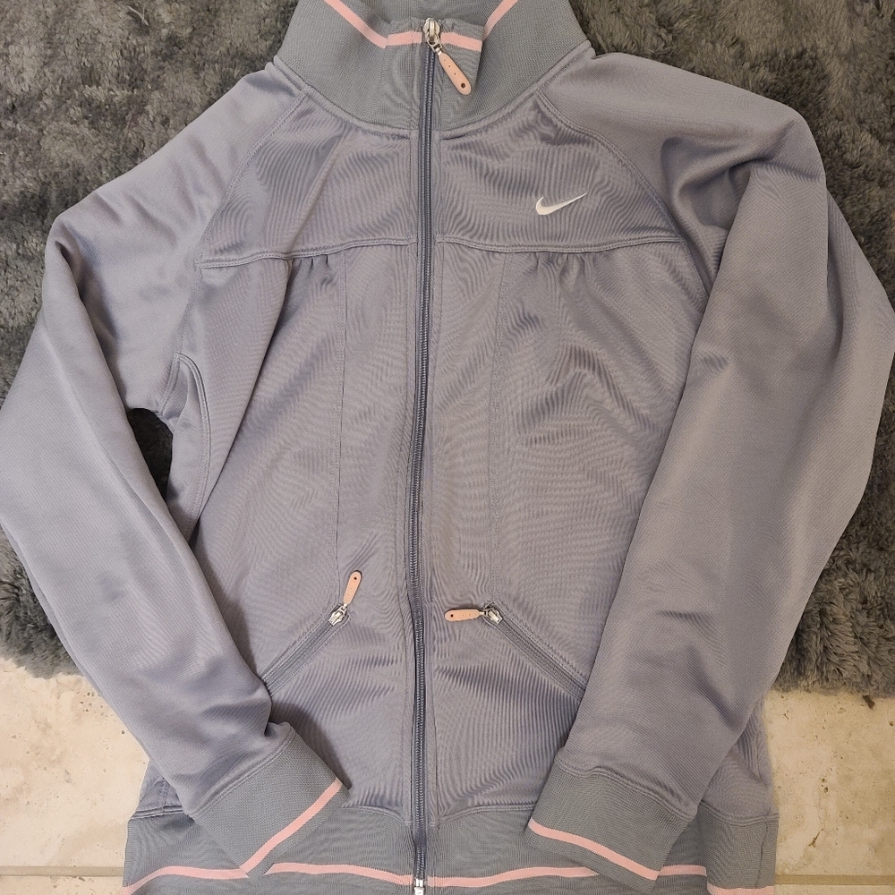 Woman's Nike Coat